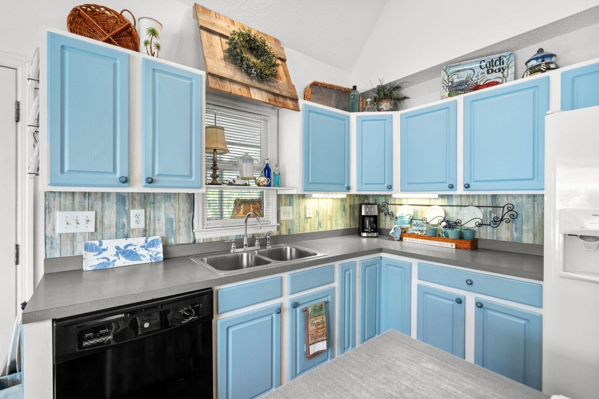 2329 Ameron Ct. Photo 15