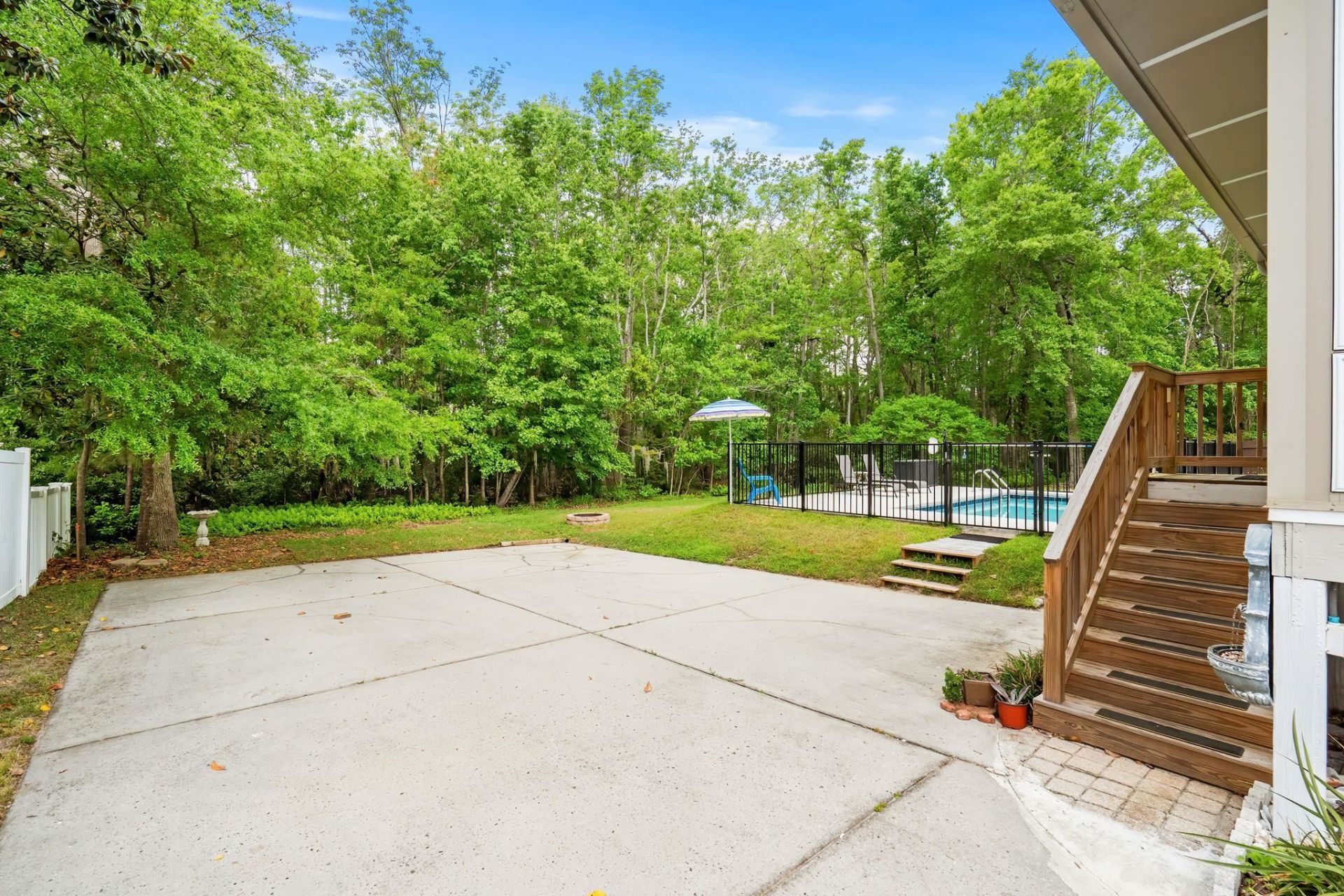 2329 Ameron Ct. Photo 46