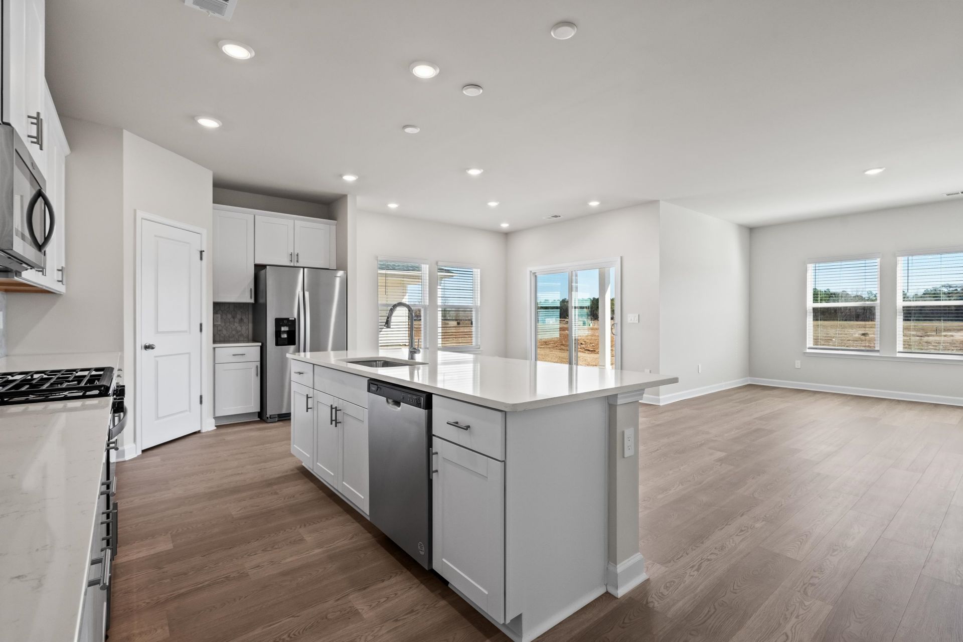 1005 Lauryn Oak Loop Photo 19