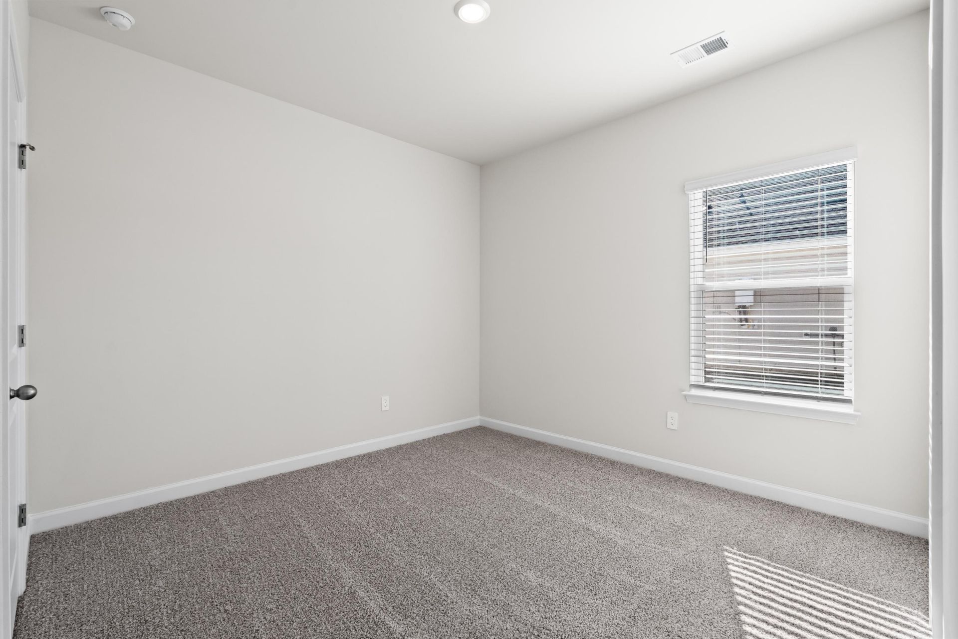 1005 Lauryn Oak Loop Photo 28