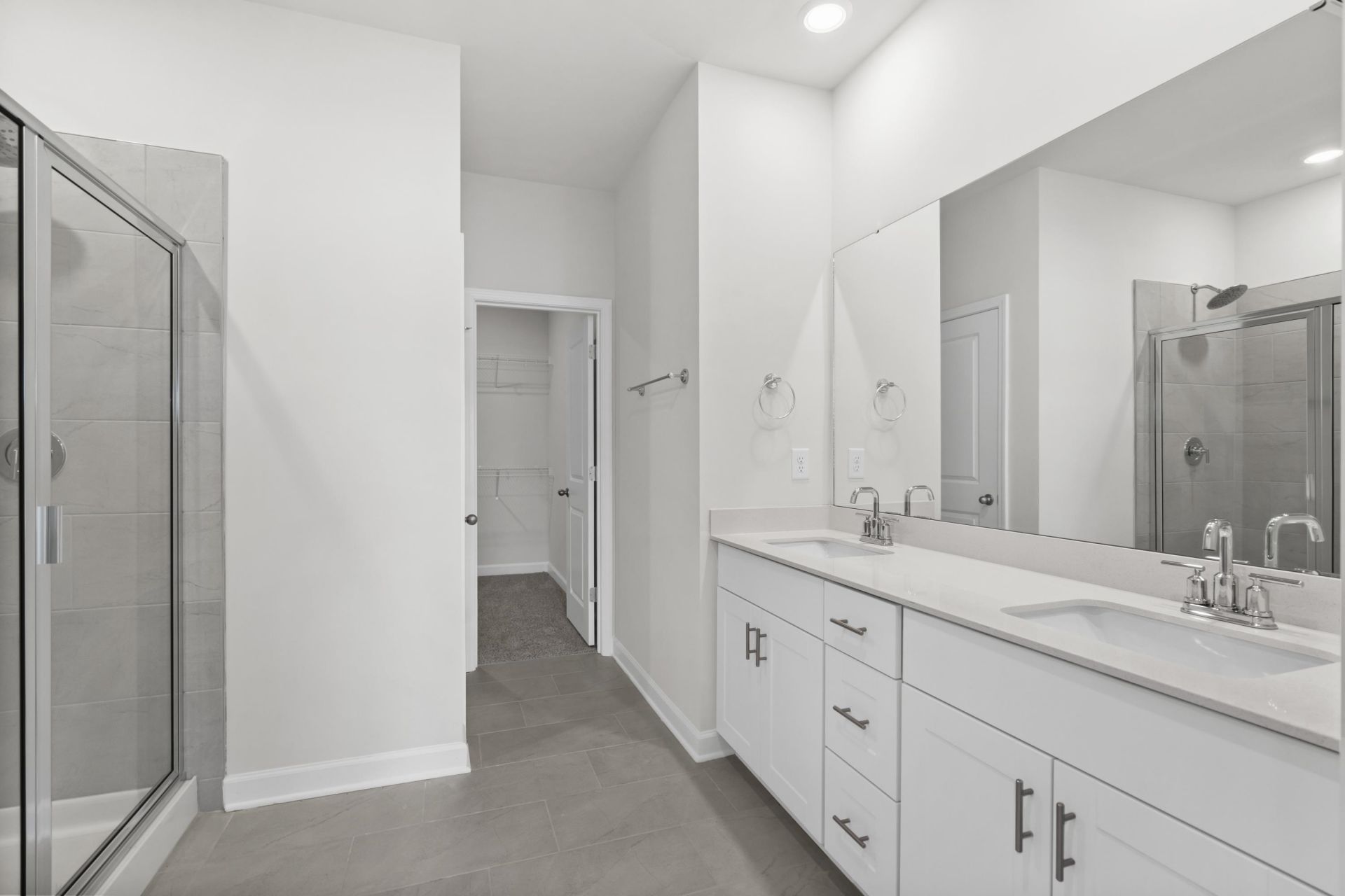 1000 Lauryn Oak Loop Photo 21