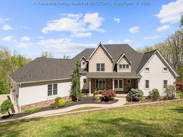 24 Quail Pointe Drive, Charleston, WV 25302