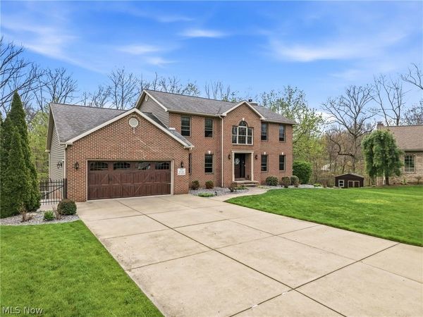 701 Ravine Drive N, McDonald, OH 44437