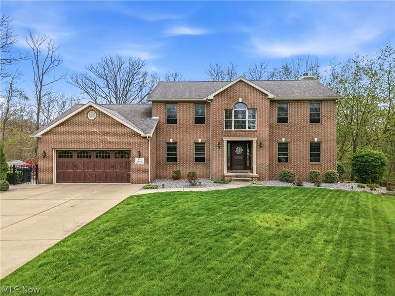 701 Ravine Drive N, Mc Donald, OH 44437 Photo 2