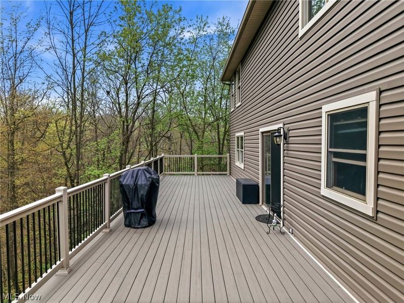 701 Ravine Drive N, Mc Donald, OH 44437 Photo 7