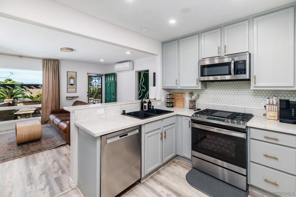 7967 Normal Ave, La Mesa, CA 91941 Main Photo