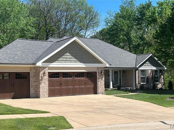 6 Hanover Hills Court , St Charles, MO 63301