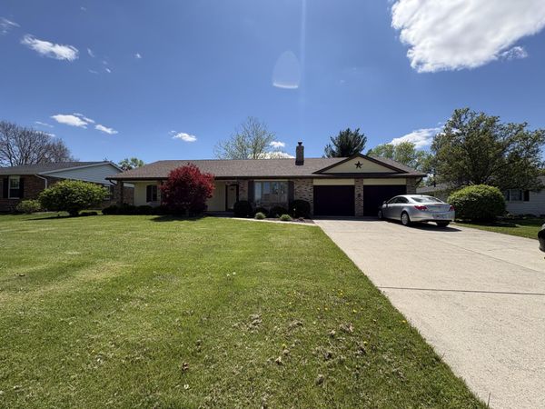 1007 Carnation Drive, Wapakoneta, OH 45895