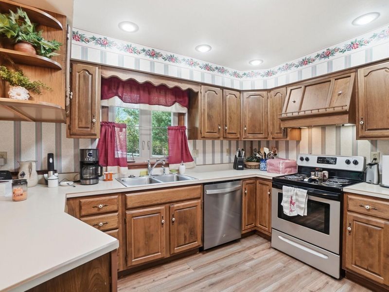 1007 Carnation Drive, Wapakoneta, OH 45895 Photo 11