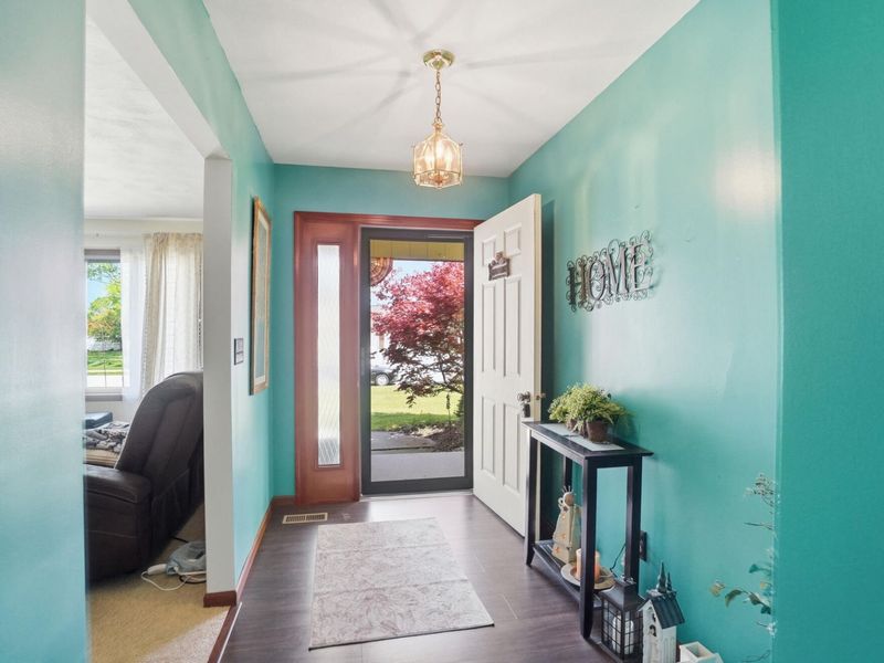 1007 Carnation Drive, Wapakoneta, OH 45895 Photo 4