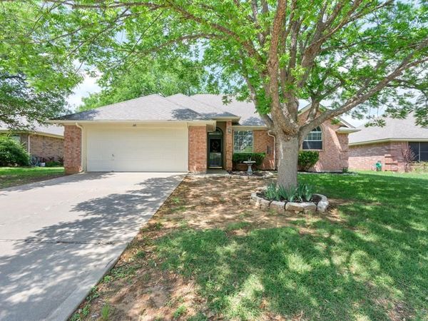 1516 Clover Lane, Granbury, TX 76048