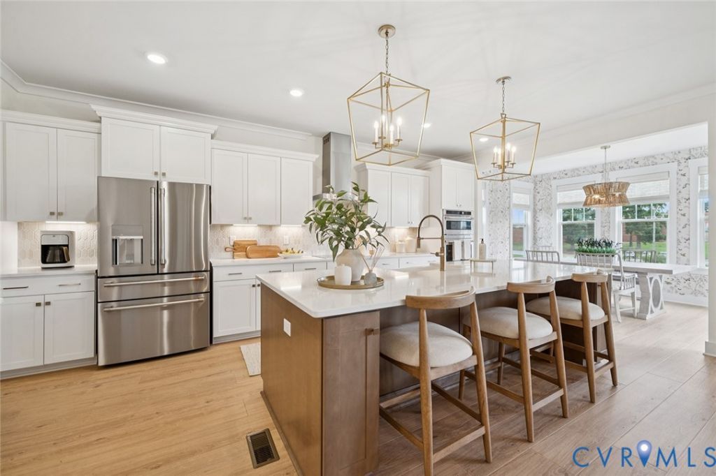 18549 Cove Creek Drive Moseley, VA 23120