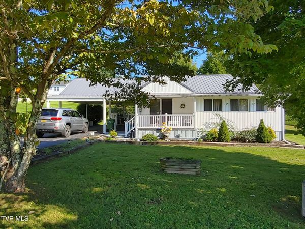 539 Oakwood Avenue, Pennington Gap, VA 24277