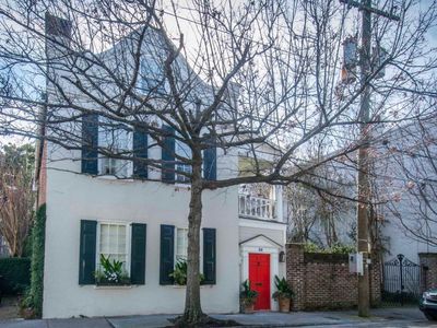 31 Wentworth Street, Charleston, SC 29401