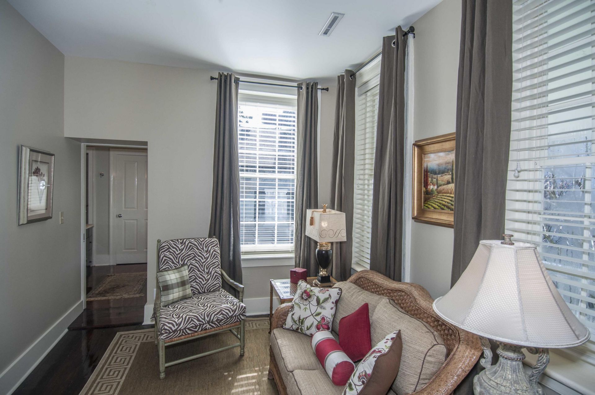 31 Wentworth Street Photo 15