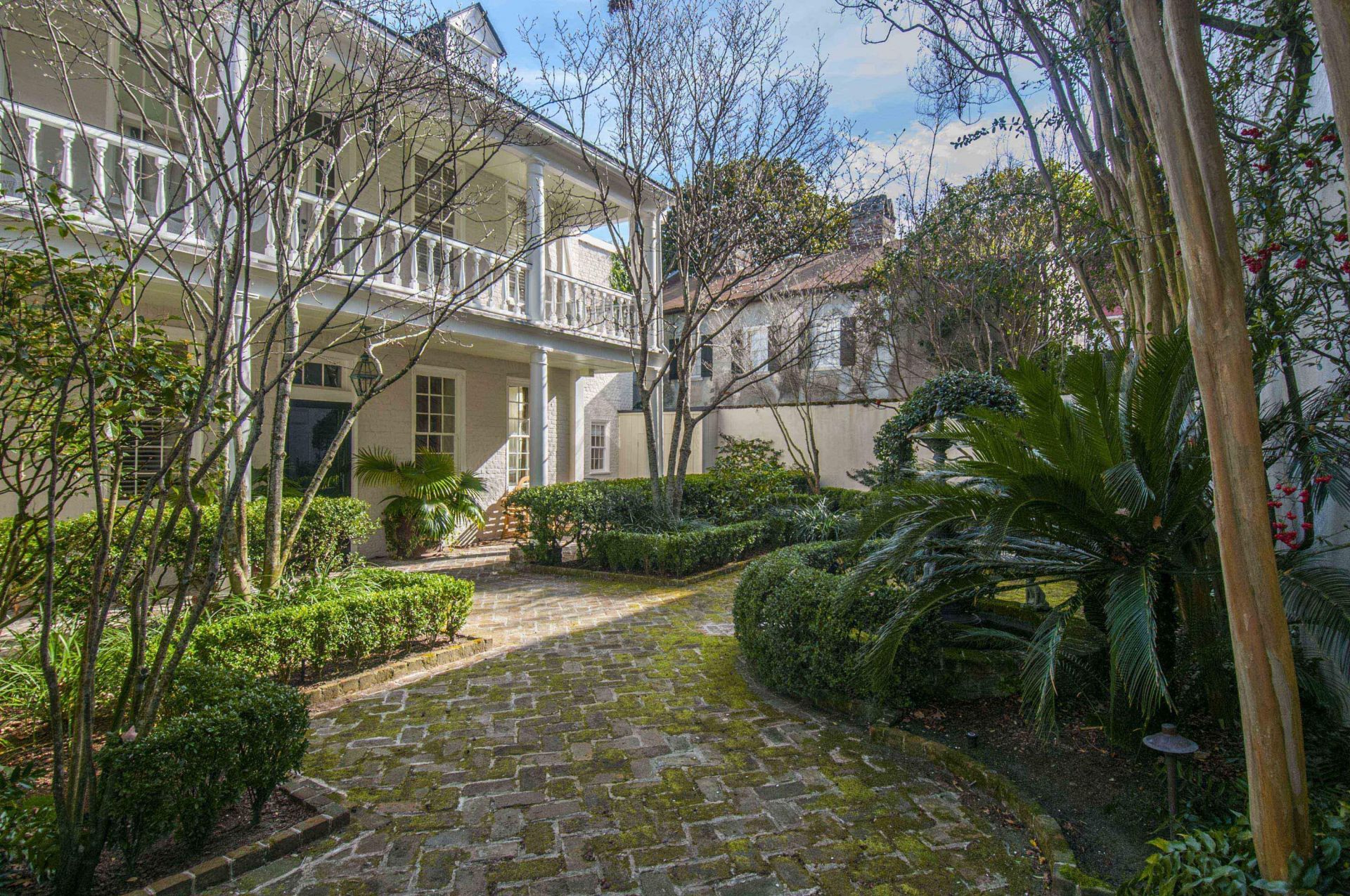 31 Wentworth Street Photo 38