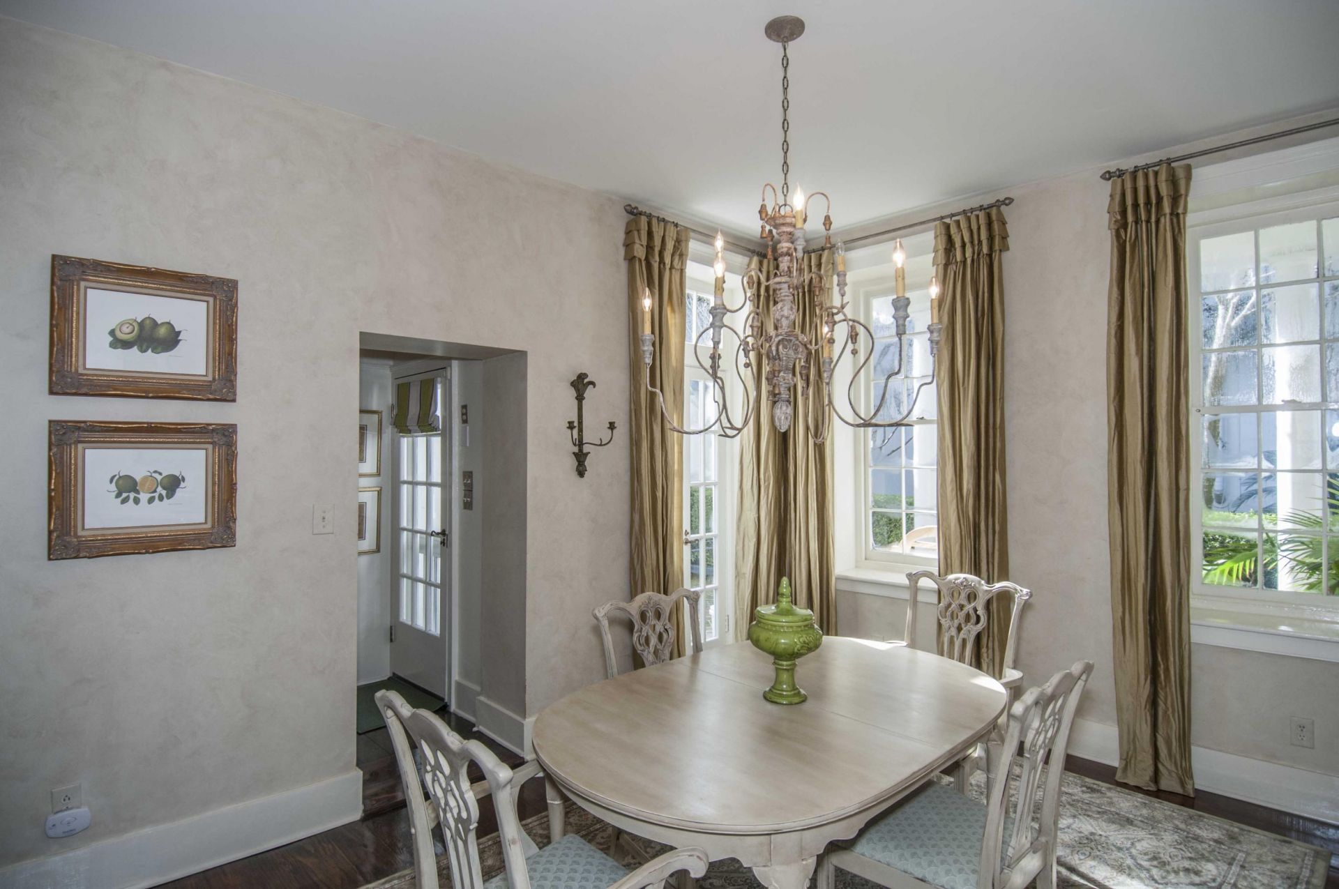 31 Wentworth Street Photo 9