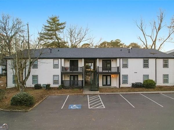 3599 Woodbriar Circle, Unit G, Tucker, GA 30084