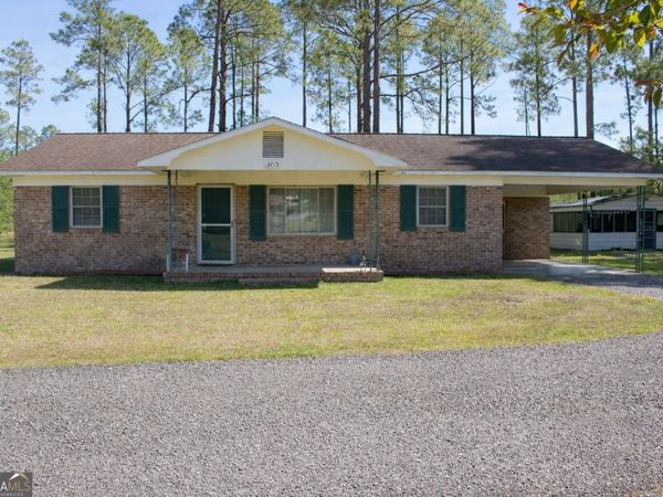 3715 Memorial Drive, Waycross, GA 31503