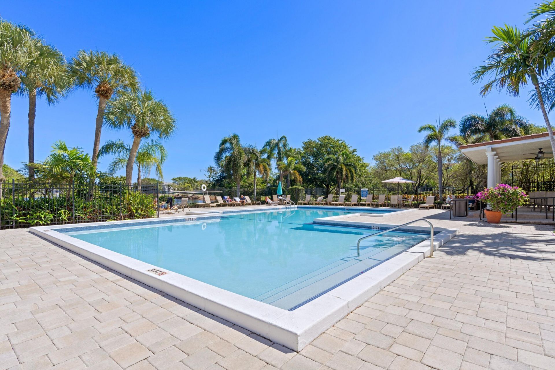 820 Lavers Circle, Unit G403, Delray Beach, FL 33444 Photo