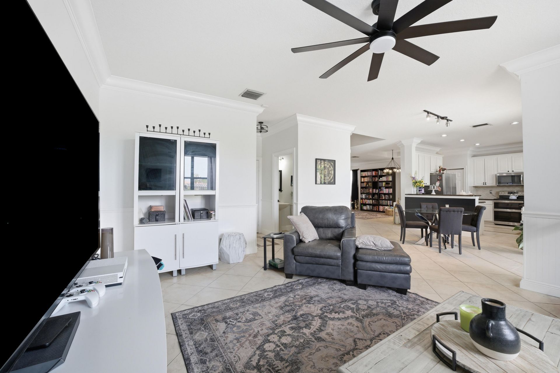 2644 San, West Palm Beach, FL 33411 Photo
