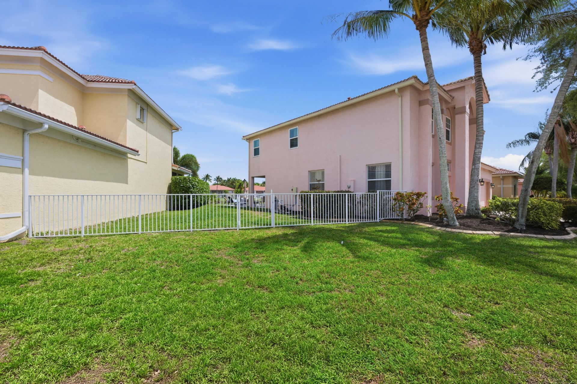 2644 San, West Palm Beach, FL 33411 Photo