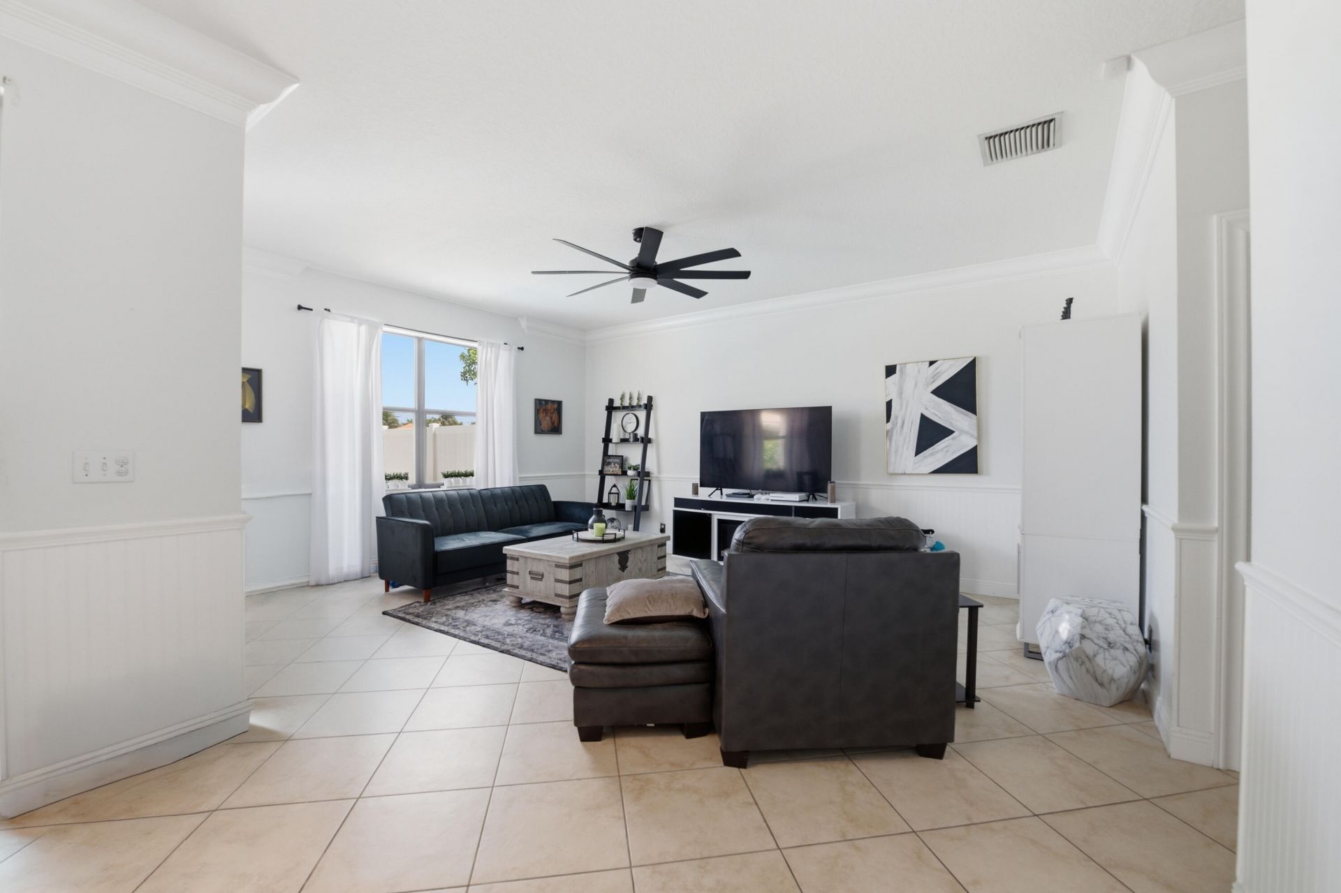 2644 San, West Palm Beach, FL 33411 Photo