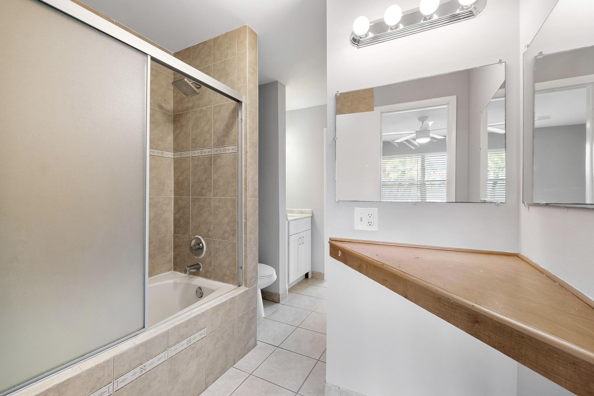 185 SW 3rd Street, Pompano Beach, FL 33060 Photo