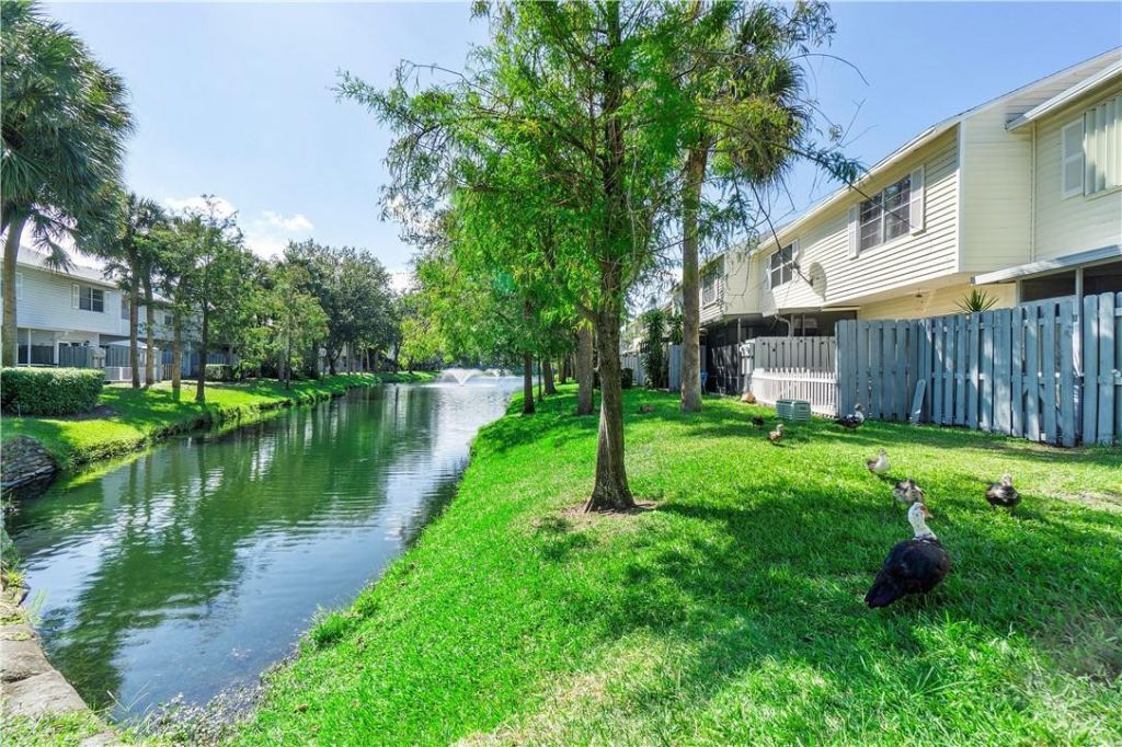 185 SW 3rd Street, Pompano Beach, FL 33060 Photo