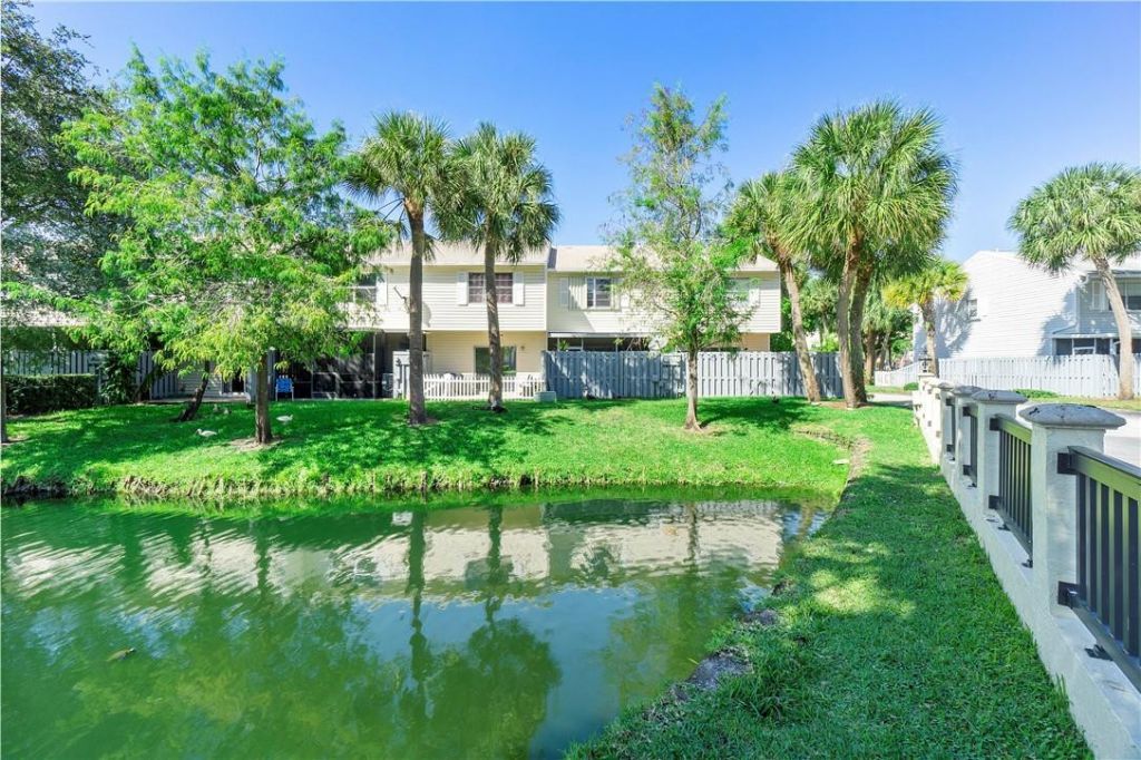 185 SW 3rd Street, Pompano Beach, FL 33060 Photo