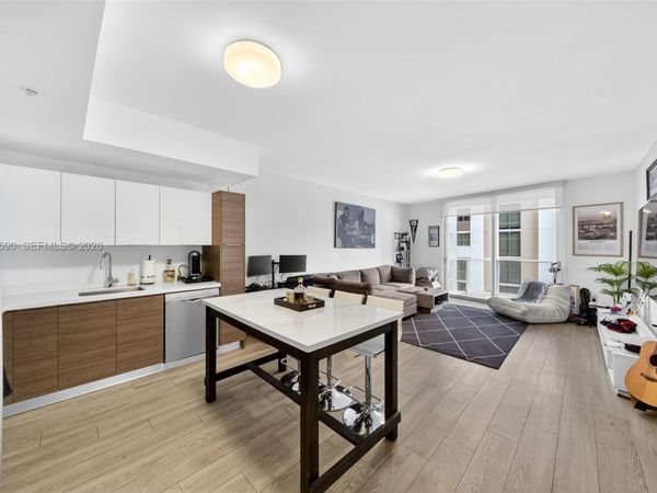 1010 SW 2nd Ave , Unit 1605, Miami, FL 33130