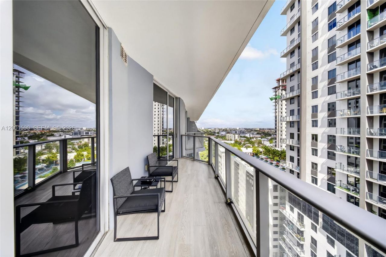 1010 SW 2nd Ave, Unit 1605, Miami, FL 33130 Photo