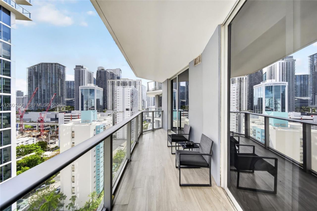 1010 SW 2nd Ave, Unit 1605, Miami, FL 33130 Photo