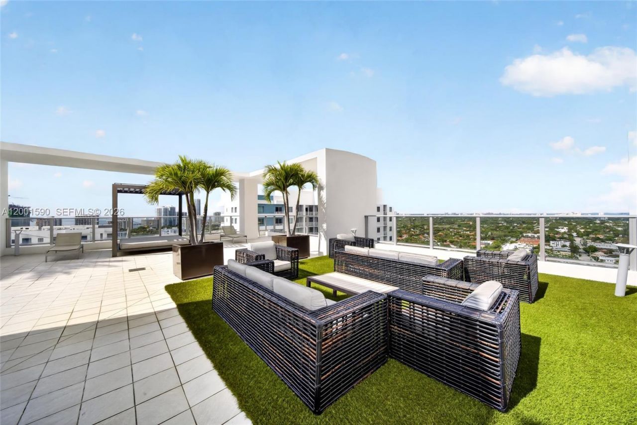 1010 SW 2nd Ave, Unit 1605, Miami, FL 33130 Photo