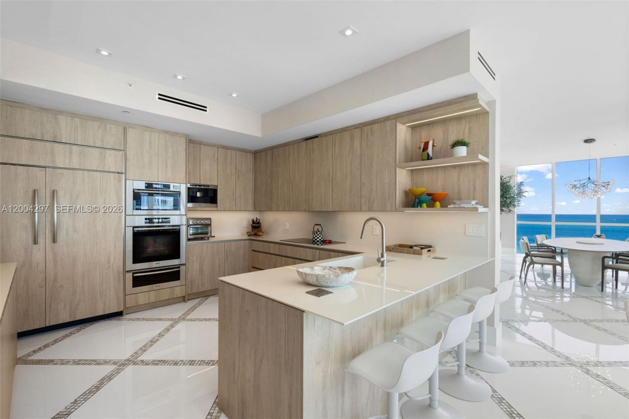 50 S Pointe Dr , Unit 1502/03, Miami Beach, FL 33139 Photo