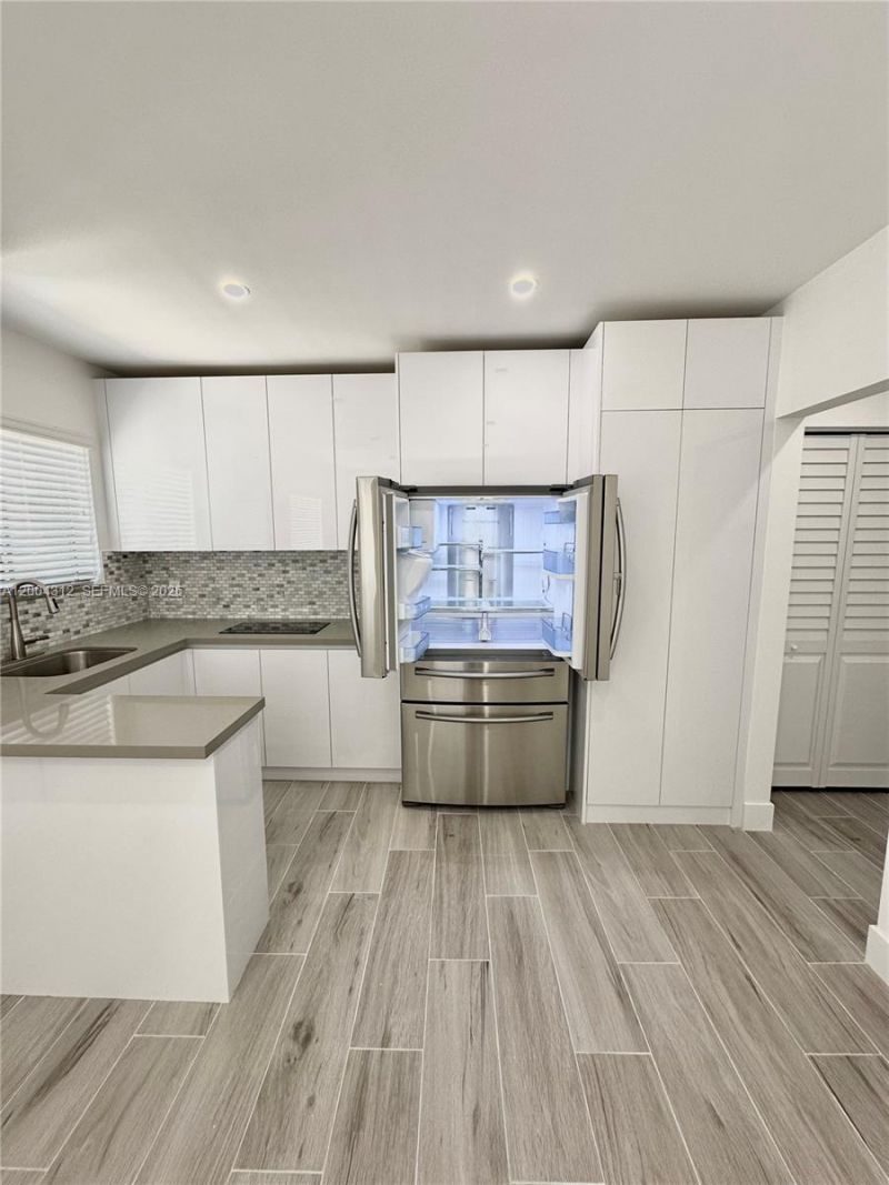 551 SW 57th Ave, Unit 1, Miami, FL 33144 Photo
