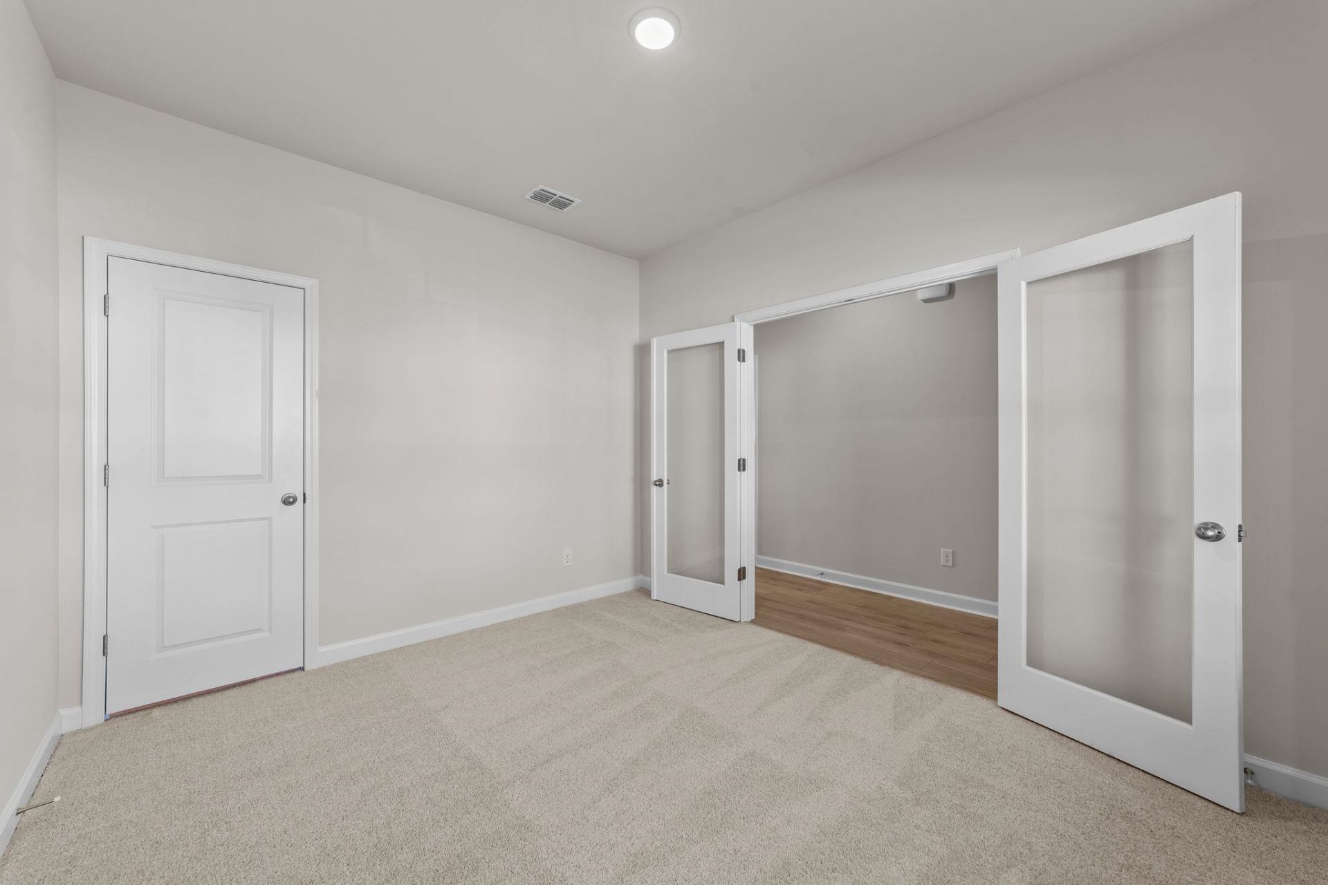 718 Ebb Tide Rd. Photo 4