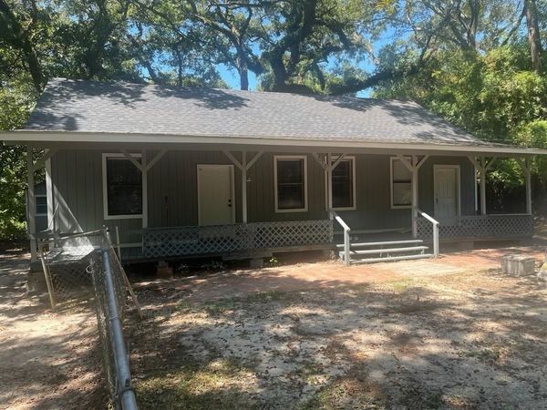 618 Clarke Street, Mobile, AL 36606
