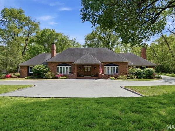 1721 Kenmont Road, Ladue, MO 63124