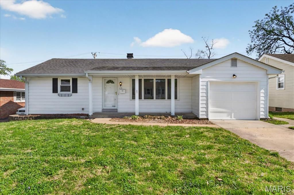116 S Cadillac Drive , Saint Charles, MO 63301 Main Photo
