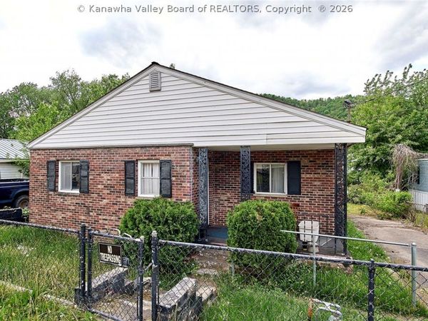 5909 Elaine Drive, Charleston, WV 25306