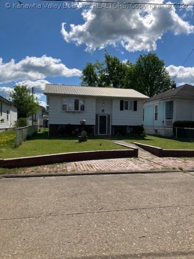 2316 Jefferson Avenue, Point Pleasant, WV 25550 Main Photo