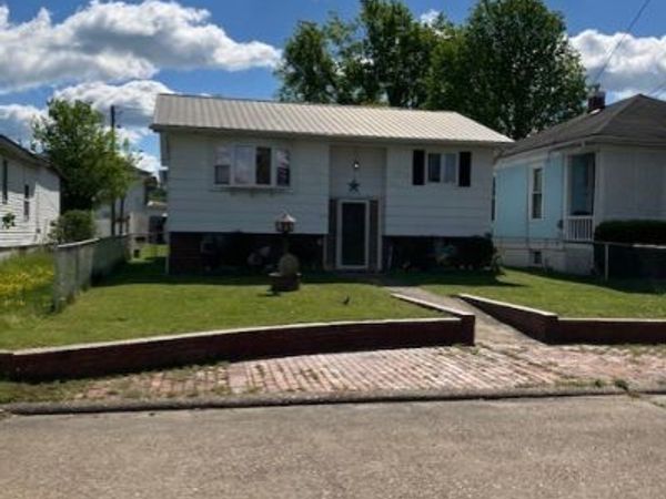 2316 Jefferson Avenue, Point Pleasant, WV 25550