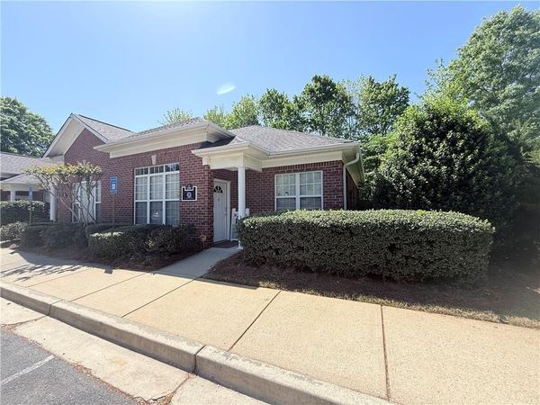 11535 Park Woods Circle, Unit E, Alpharetta, GA 30005