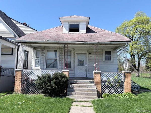 6631 Seminole Street, Detroit, MI 48213