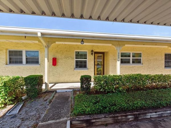 2465 NORTHSIDE DRIVE , Unit 305, CLEARWATER, FL 33761