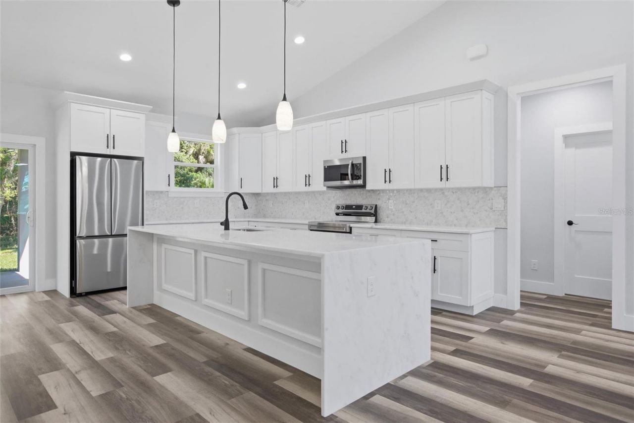 2440 Hiawatha Street , Port Charlotte, FL 33948 Photo