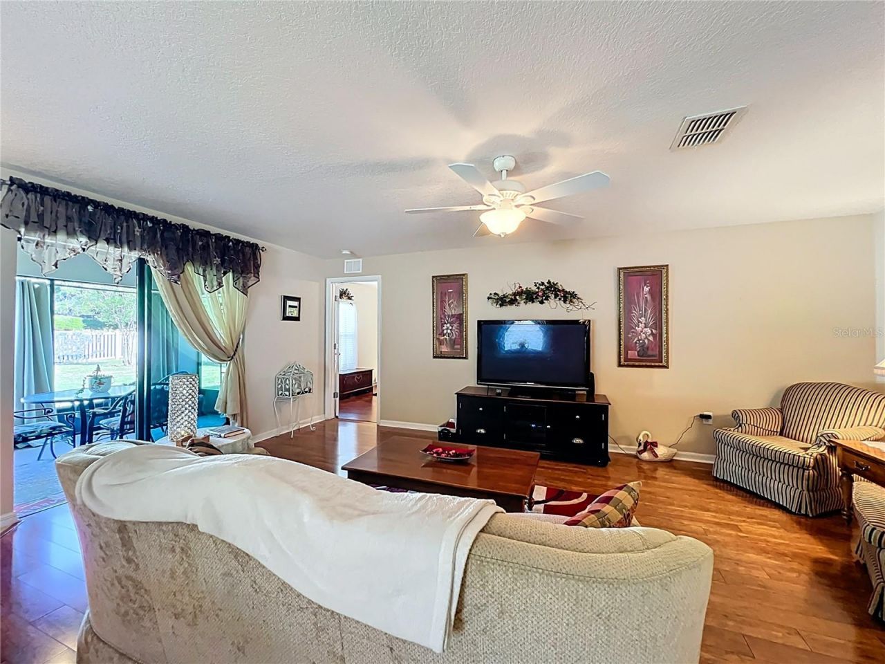 817 Laurel View Way , Groveland, FL 34736 Photo