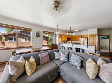 10592 Boulders Road, Truckee, CA 96161 Photo