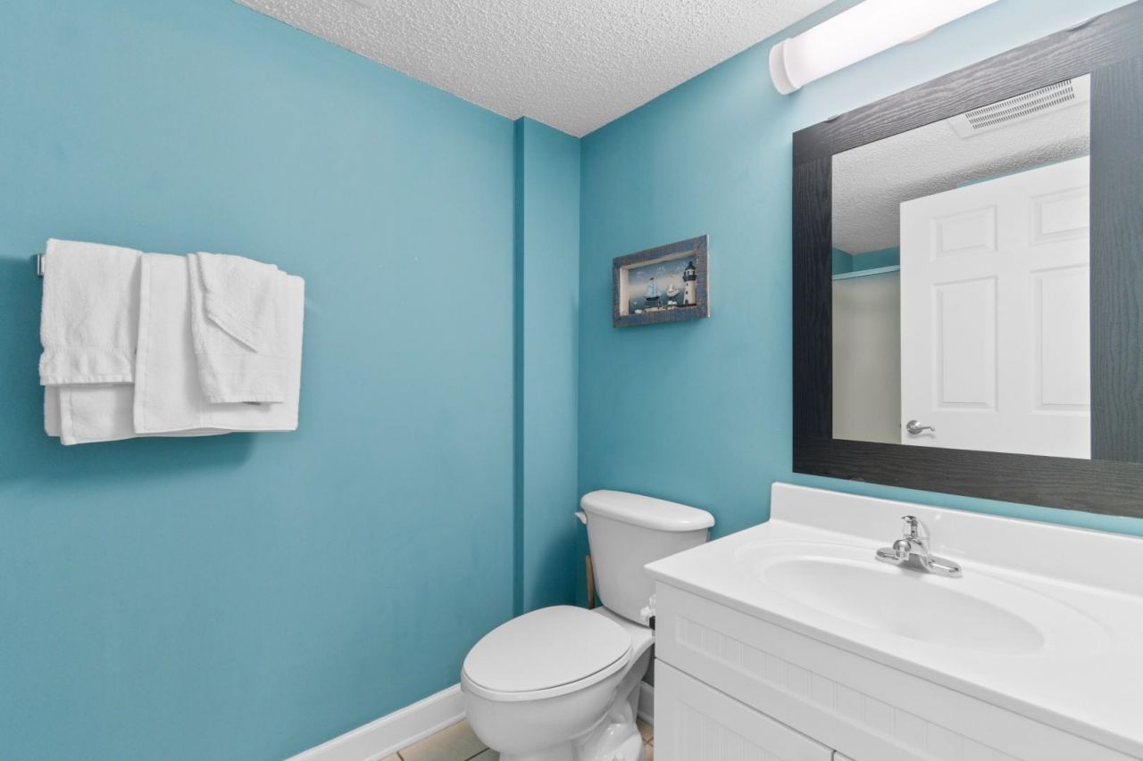 5700 N Ocean Blvd.  Photo 18